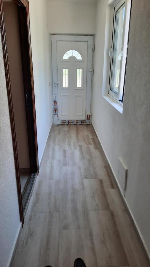 Holiday Home Kalicanin บาร์ ภายนอก รูปภาพ