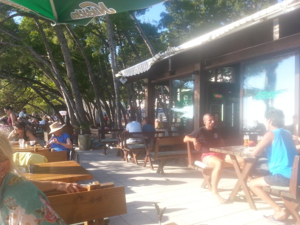 Holiday Home Kalicanin บาร์ ภายนอก รูปภาพ